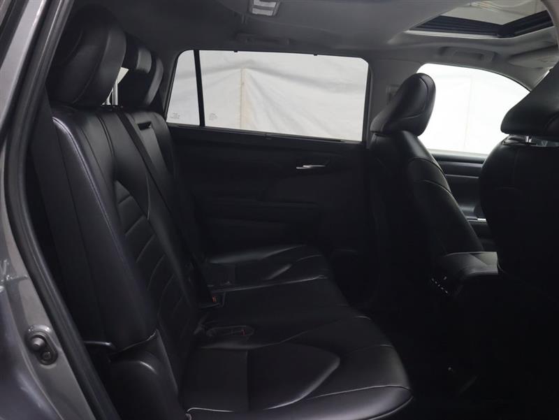 2023 TOYOTA HIGHLANDER HYBRID