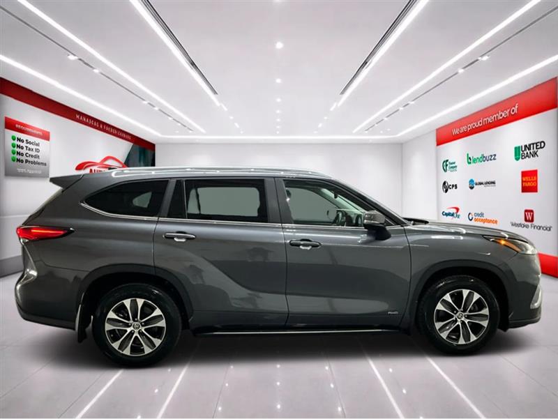 2023 TOYOTA HIGHLANDER HYBRID