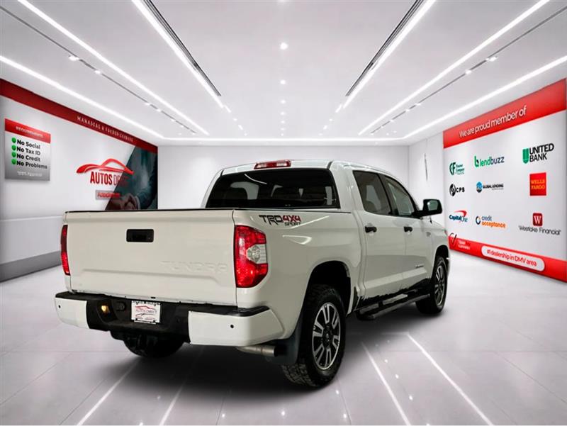 2018 TOYOTA TUNDRA SR5