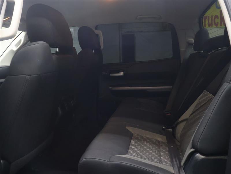 2018 TOYOTA TUNDRA SR5