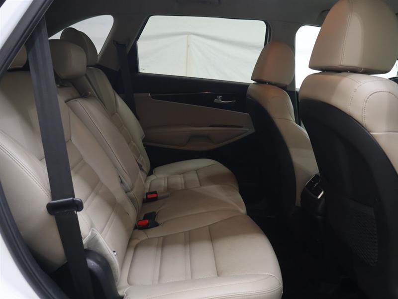 2019 KIA SORENTO EX V6