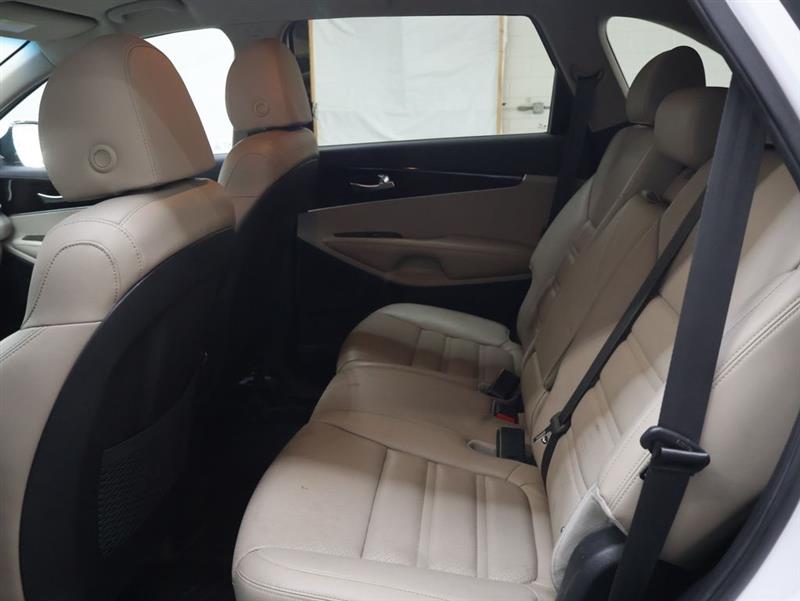 2019 KIA SORENTO EX V6