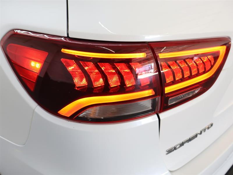 2019 KIA SORENTO EX V6
