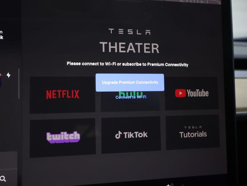 2023 TESLA MODEL 3 Standard Range