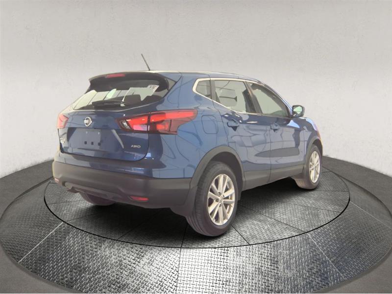 2017 NISSAN ROGUE SPORT S