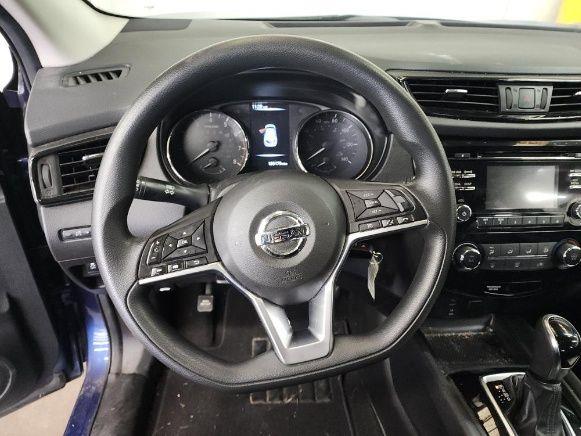 2017 NISSAN ROGUE SPORT S