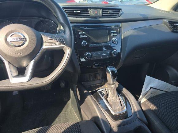 2017 NISSAN ROGUE SPORT S