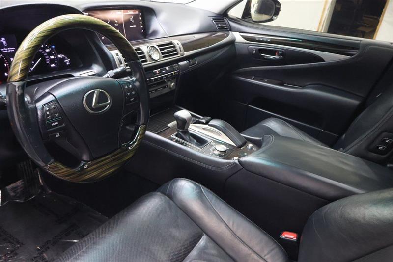 2016 LEXUS LS 460 