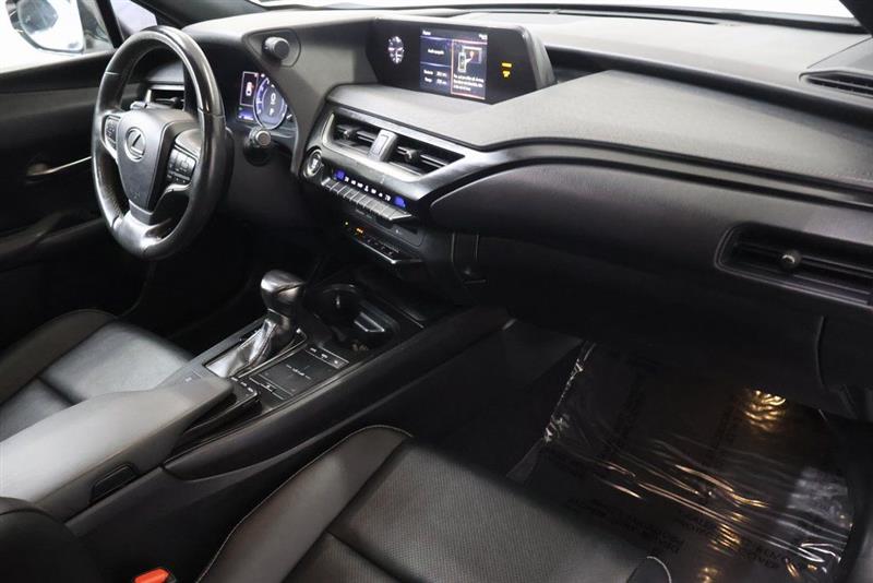 2020 LEXUS UX 200