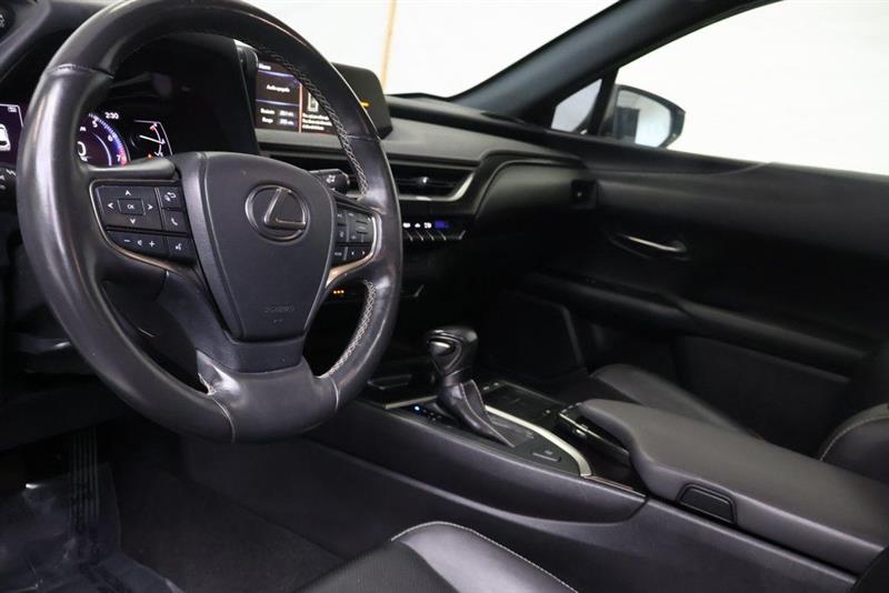 2020 LEXUS UX 200
