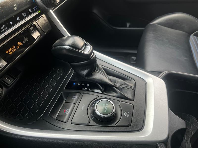 2020 TOYOTA RAV4 HYBRID XSE