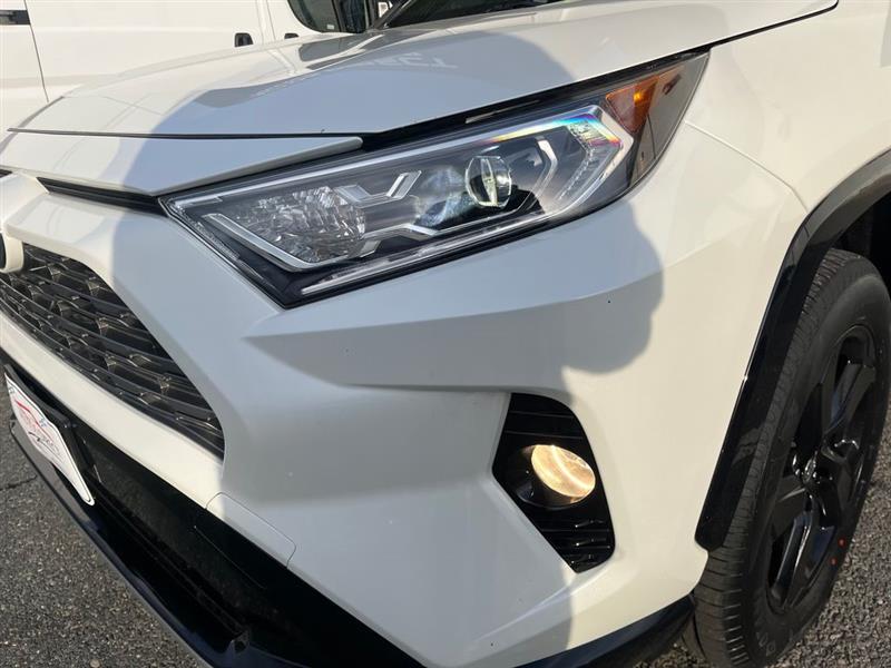 2020 TOYOTA RAV4 HYBRID XSE