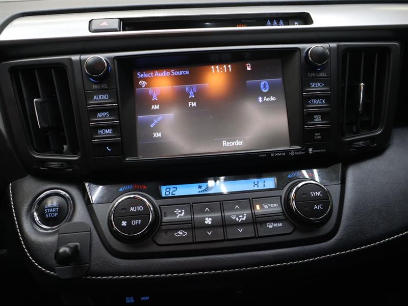 2017 TOYOTA RAV4 XLE