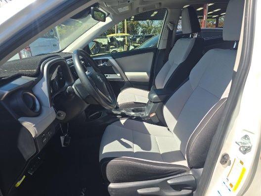 2017 TOYOTA RAV4 HYBRID XLE/LE Plus