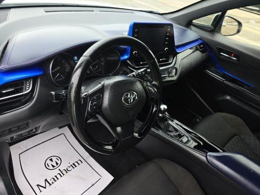 2021 TOYOTA C-HR XLE