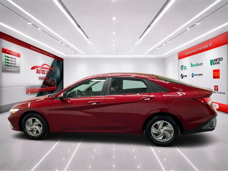 2024 HYUNDAI ELANTRA SE