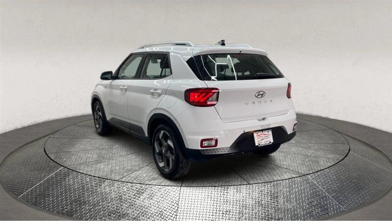2022 HYUNDAI VENUE SEL