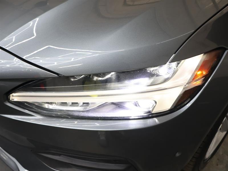 2018 VOLVO S90 MOMENTUM