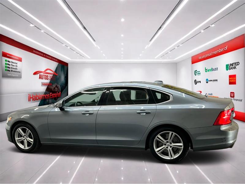 2018 VOLVO S90 MOMENTUM