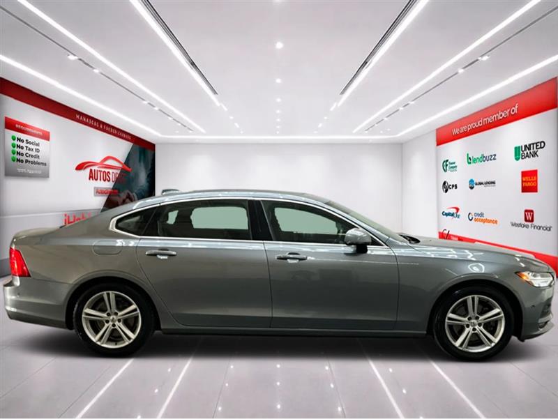 2018 VOLVO S90 MOMENTUM