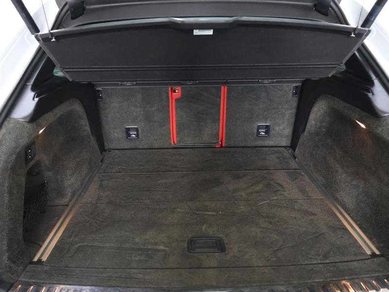 2019 BENTLEY BENTAYGA V8