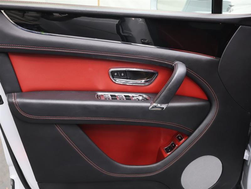 2019 BENTLEY BENTAYGA V8