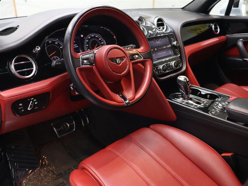 2019 BENTLEY BENTAYGA V8