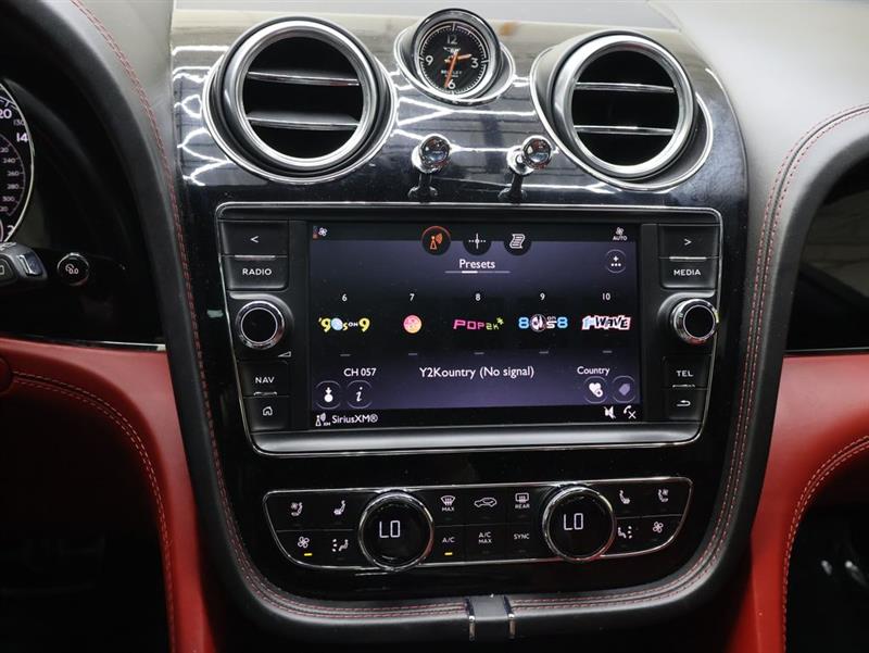 2019 BENTLEY BENTAYGA V8