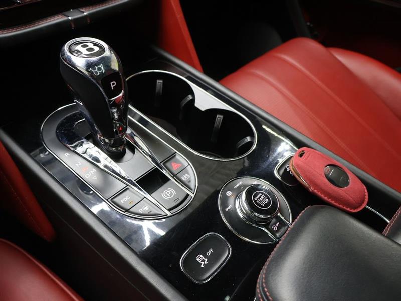 2019 BENTLEY BENTAYGA V8