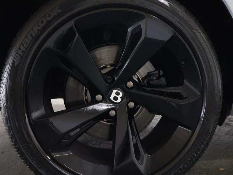 2019 BENTLEY BENTAYGA V8