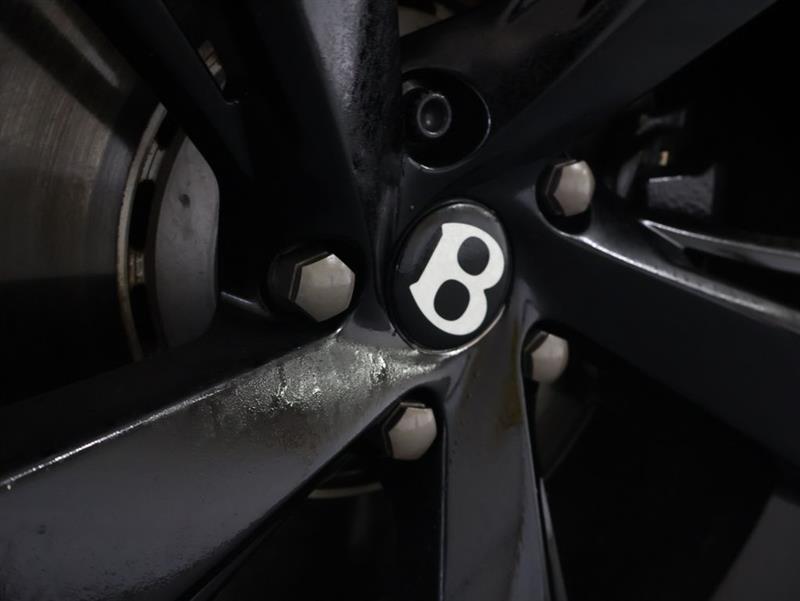 2019 BENTLEY BENTAYGA V8
