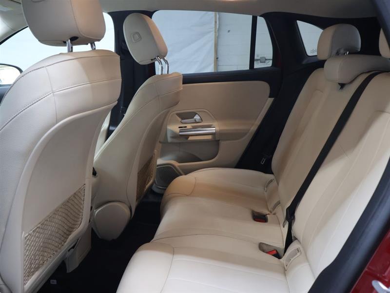 2021 MERCEDES-BENZ GLA250 