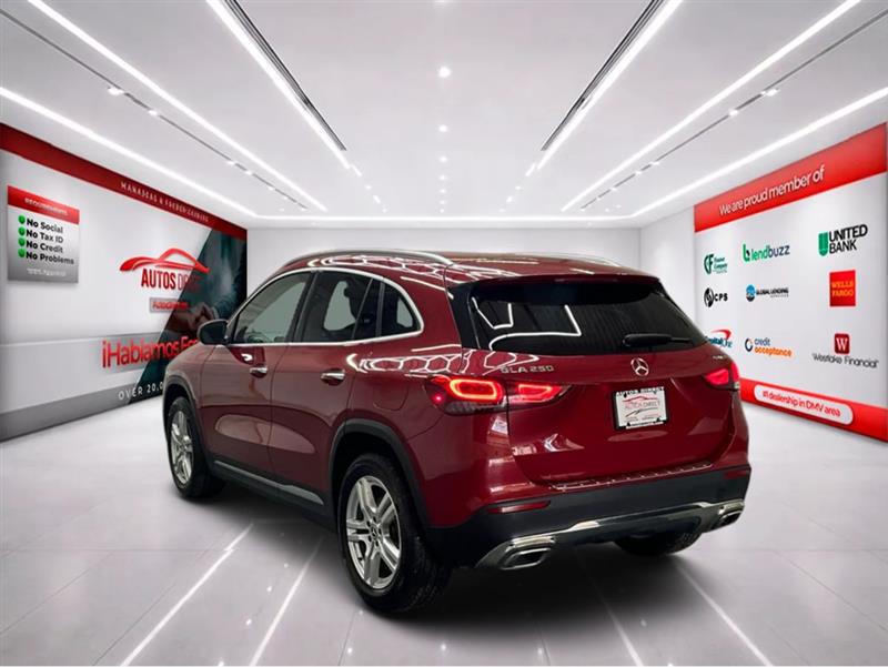 2021 MERCEDES-BENZ GLA250 