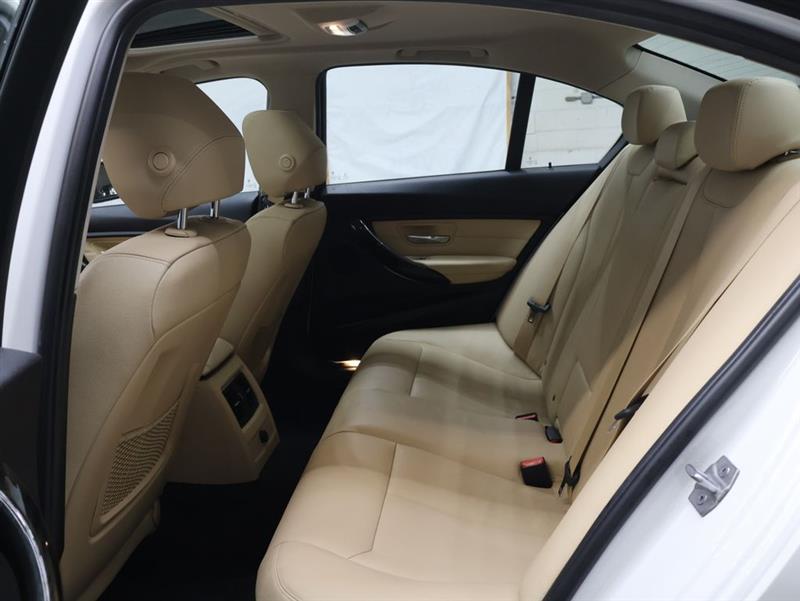 2017 BMW 3 SERIES 320i