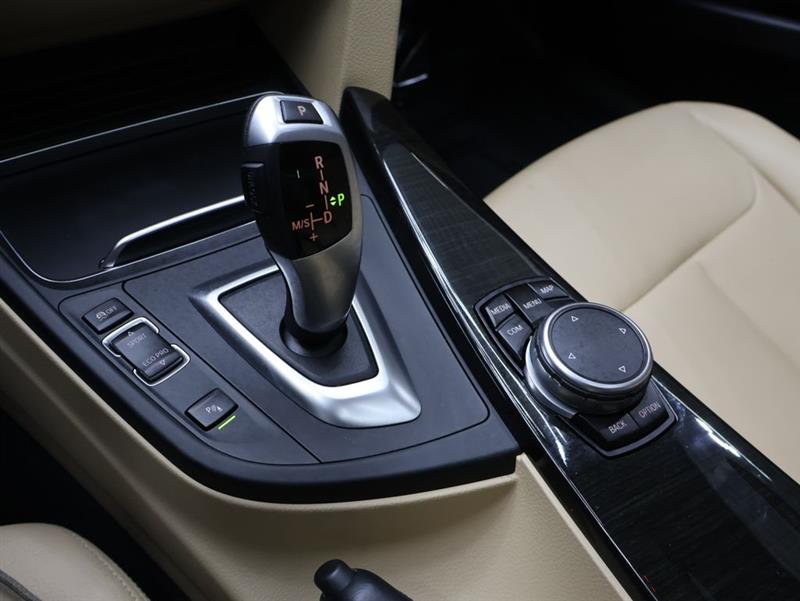 2017 BMW 3 SERIES 320i