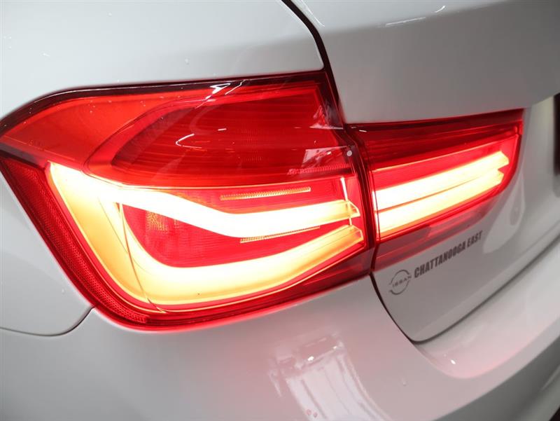 2017 BMW 3 SERIES 320i