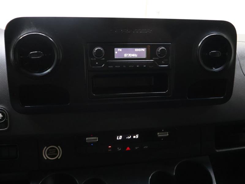 2019 MERCEDES-BENZ SPRINTER CREW 2500 DIESEL!!!!!!!!!!!! 