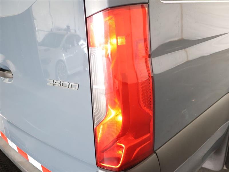 2019 MERCEDES-BENZ SPRINTER CREW 2500 DIESEL!!!!!!!!!!!! 