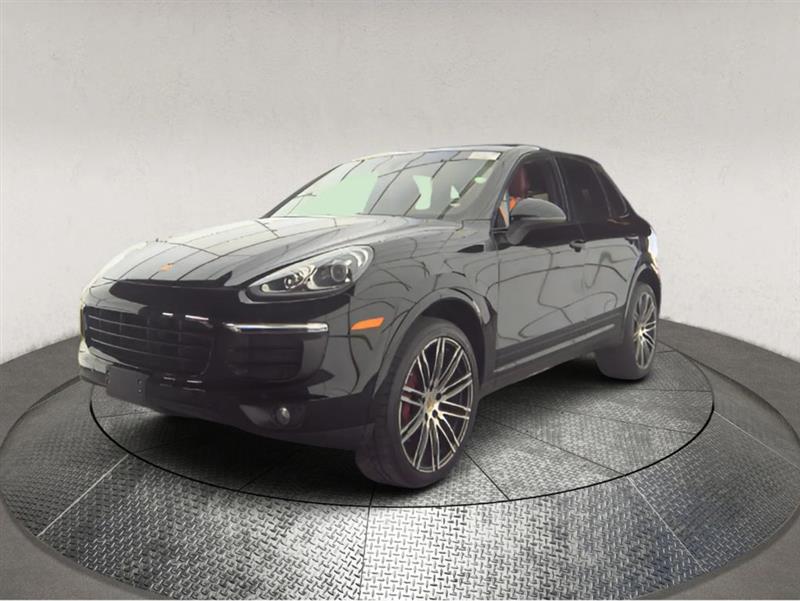 2017 PORSCHE CAYENNE 