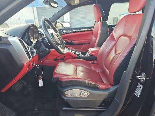 2017 PORSCHE CAYENNE 