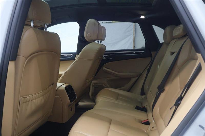 2017 PORSCHE MACAN S