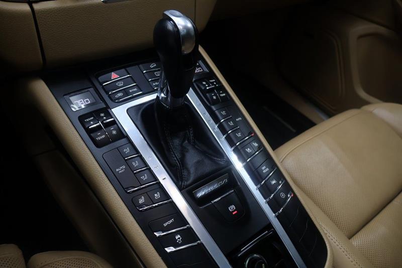 2017 PORSCHE MACAN S