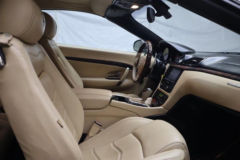 2015 MASERATI GRANTURISMO Base