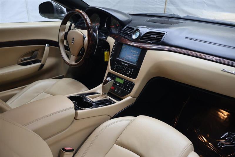 2015 MASERATI GRANTURISMO Base