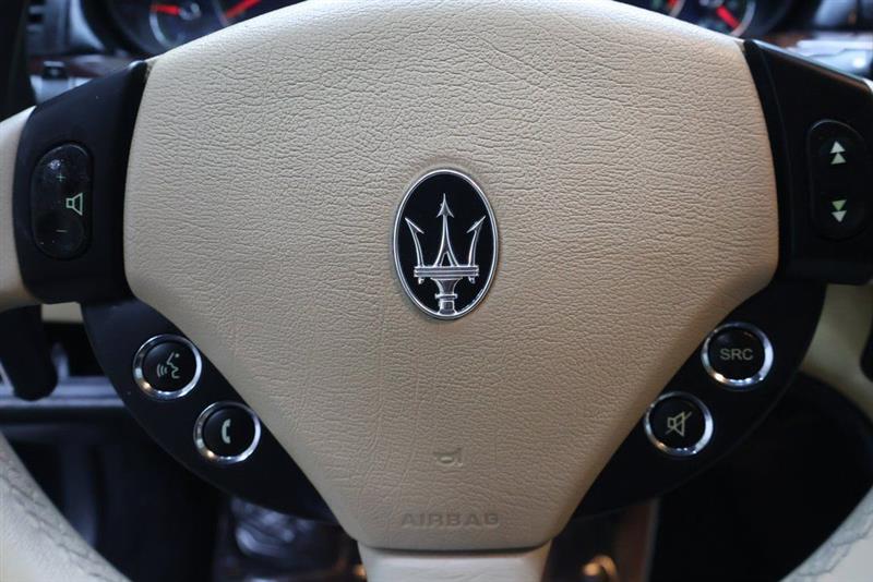 2015 MASERATI GRANTURISMO Base