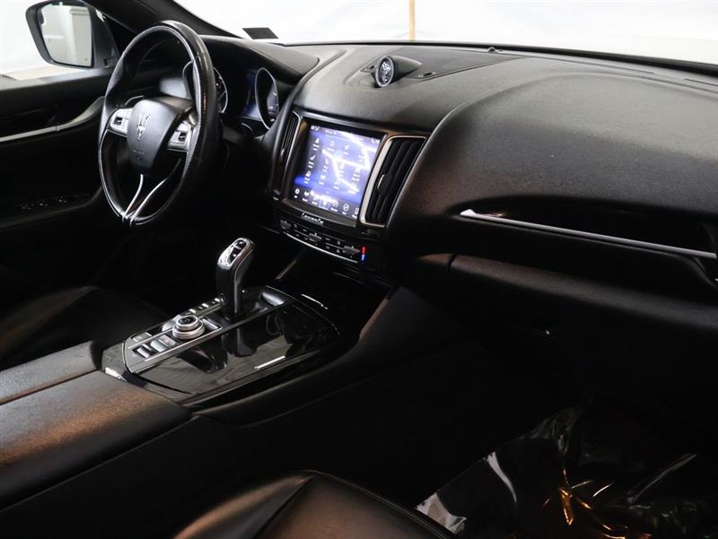 2020 MASERATI LEVANTE 