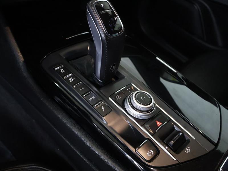 2020 MASERATI LEVANTE 