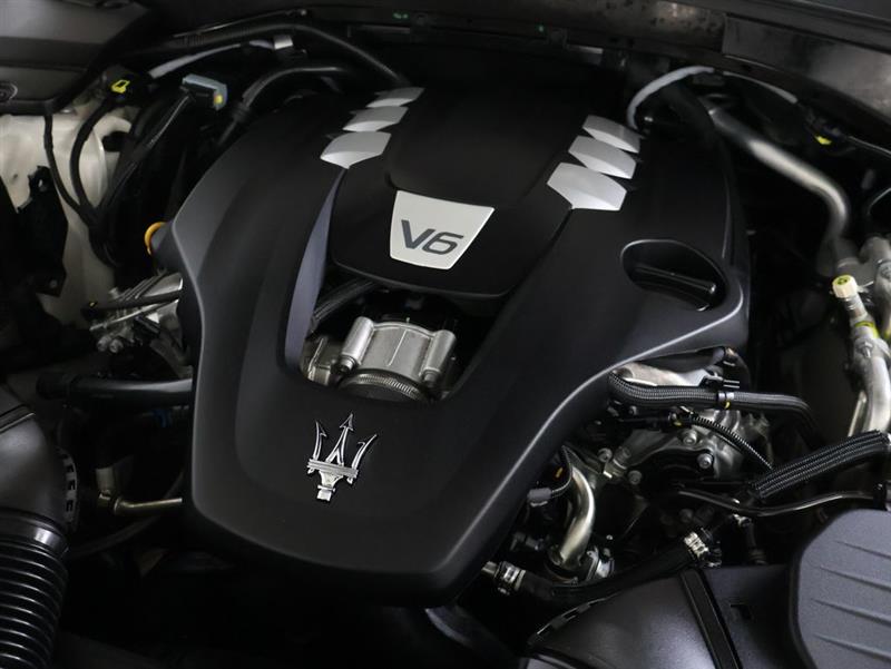 2020 MASERATI LEVANTE 