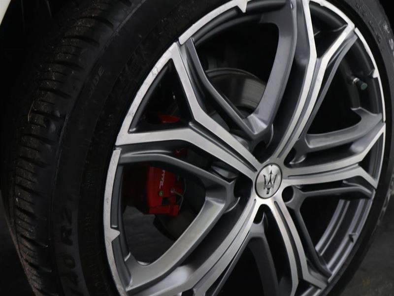 2020 MASERATI LEVANTE 