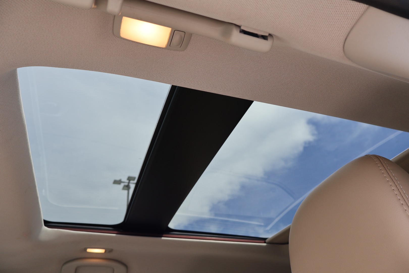 2019 Nissan Pathfinder SL - Photo 18